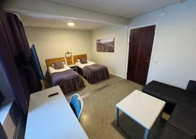 Rymligt familjerum på Hotell Mittlandia med plats för hela familjen